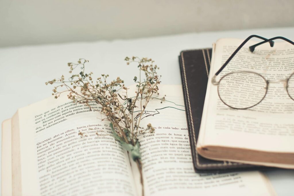 Unveiling the Art of Ghostwriting: Crafting Primate-Inspired Essays with Expertise